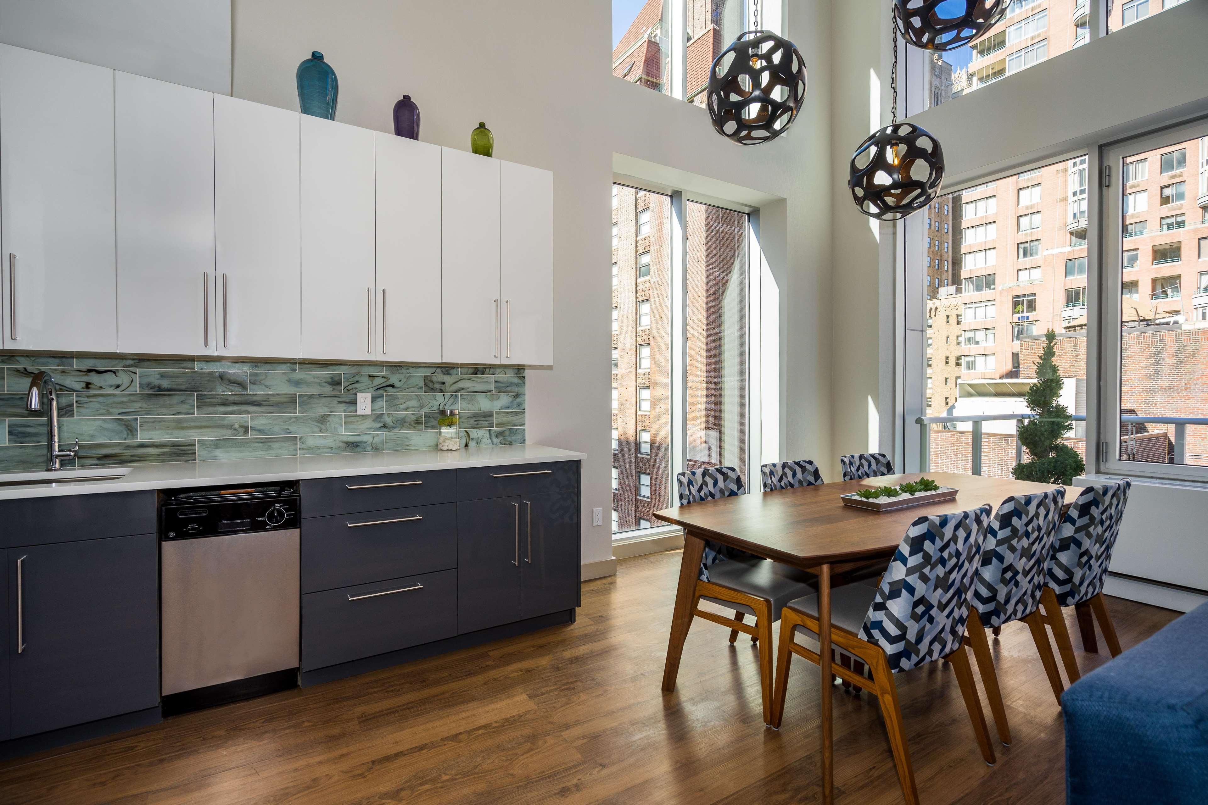 The Bernic Hotel New York City,Tapestry Collection By Hilton Luaran gambar